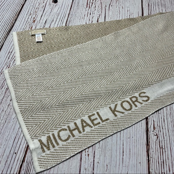 Michael Kors Scarf - Picture 2 of 6